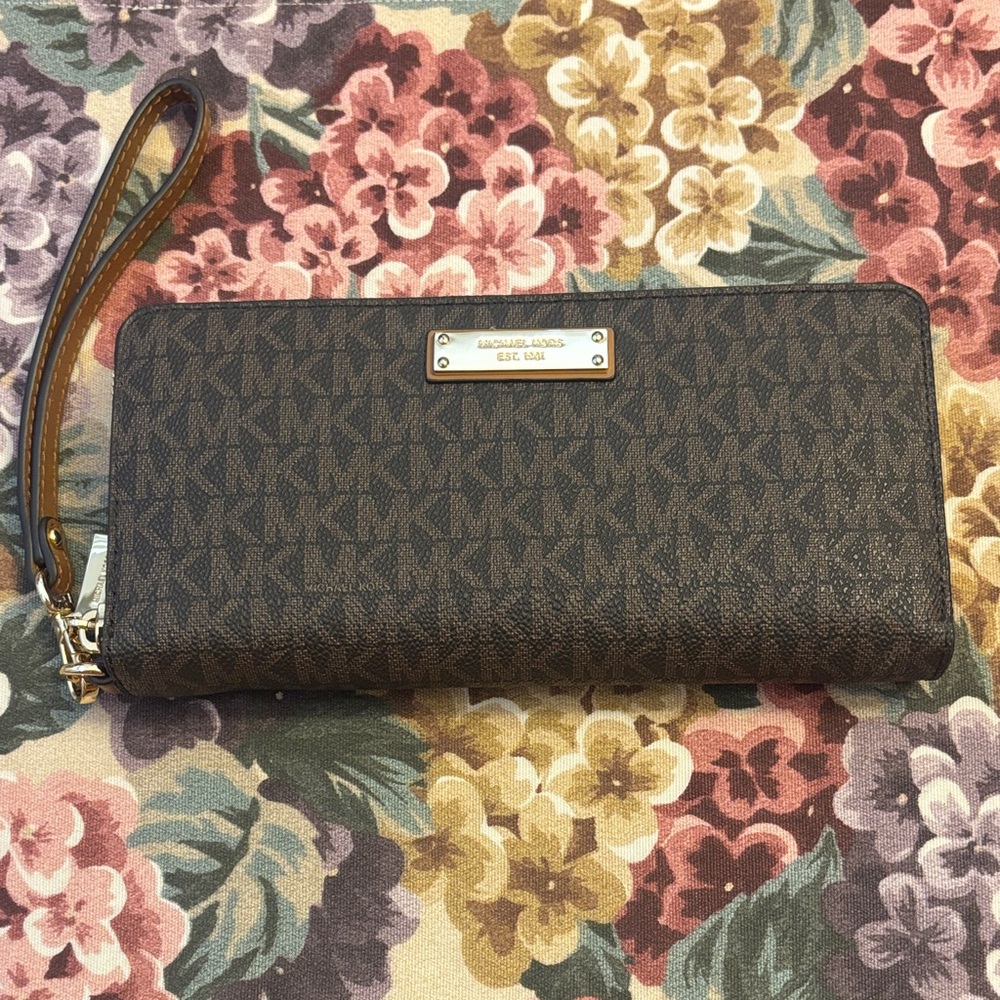 Michael Kors Signature Brown Wristlet